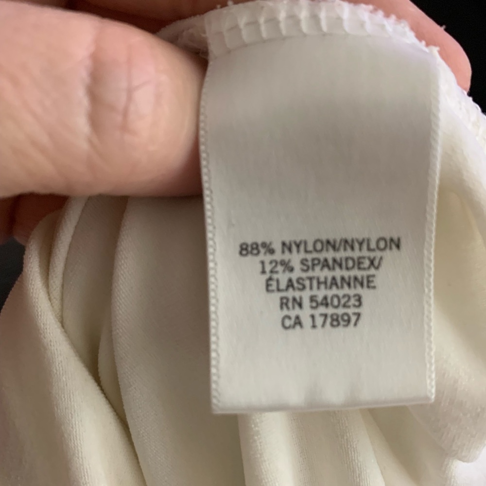 Banana Republic Factory Basic Ivory Top Medium - Picture 5 of 5